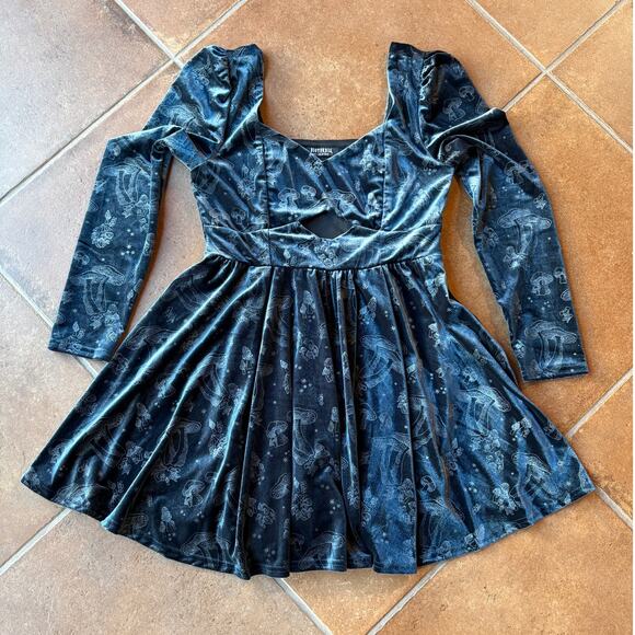 Disturbia Velour Puff Sleeve Dark Fairy Goth Mini Dress w Mushrooms Cut-Out sz 8 - Picture 12 of 12